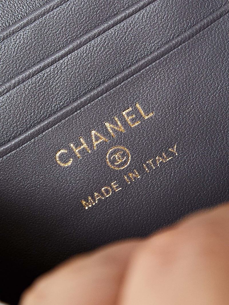 Ch**el cosmetic bags